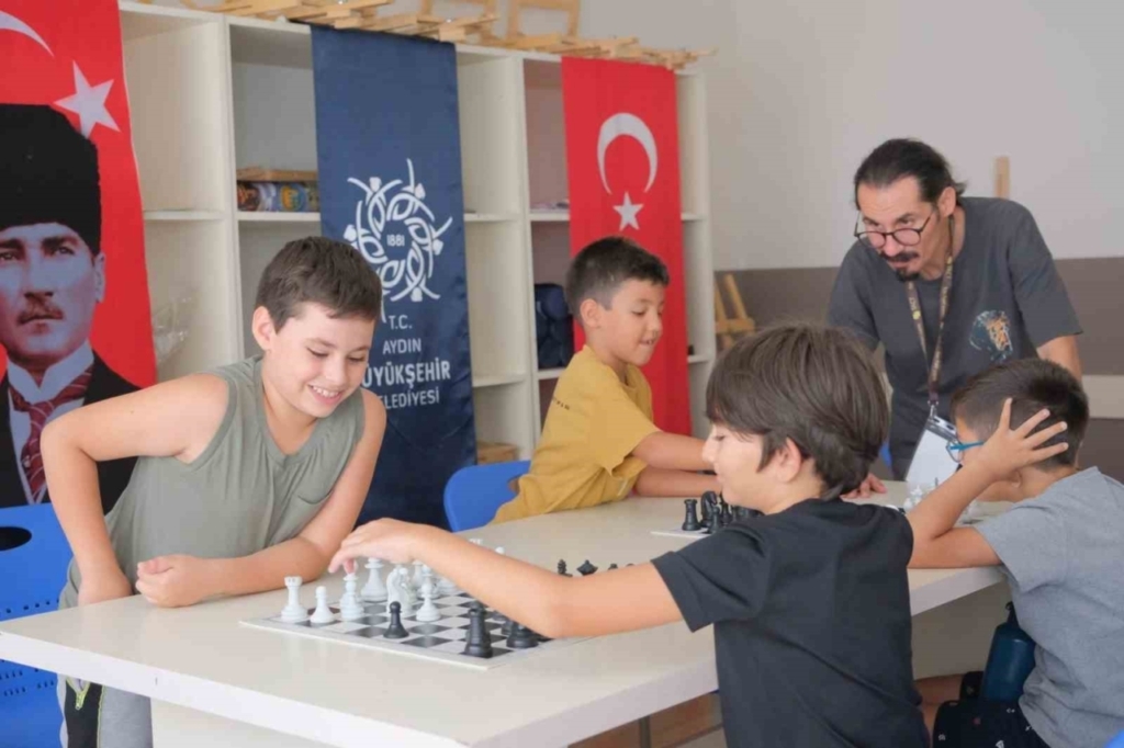 aydinda cocuklar satrancla dusunmeyi ogreniyor 0e7a4ab53dc4