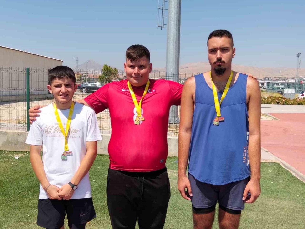 Aydınlı özel sporcular şampiyonada dikkat çekti