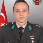 Aydınlı Şehit Üsteğmen Ege Akar, İzmir’de dualarla son yolculuğuna uğurladı 3 Aydınlı Şehit Üsteğmen Ege Akar, İzmir’de dualarla son yolculuğuna uğurladı
