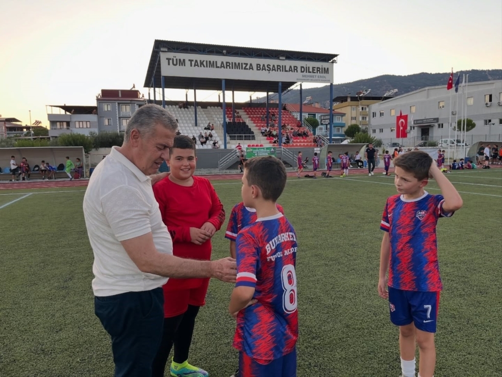 buharkentte kentin cocuklari futbol turnuvasinda ilk duduk caldi 2e2e14e426a5