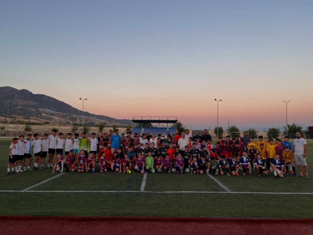 buharkentte kentin cocuklari futbol turnuvasinda ilk duduk caldi ef37e6751a3a