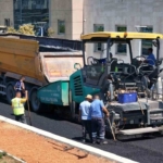 Büyükşehir’in Söke’de yol çalışmaları sürüyor 4 Büyükşehir’in Söke’de yol çalışmaları sürüyor