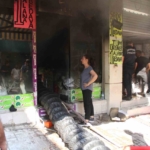 Çarşıyı duman sardı, göz gözü görmedi 11 Çarşıyı duman sardı, göz gözü görmedi