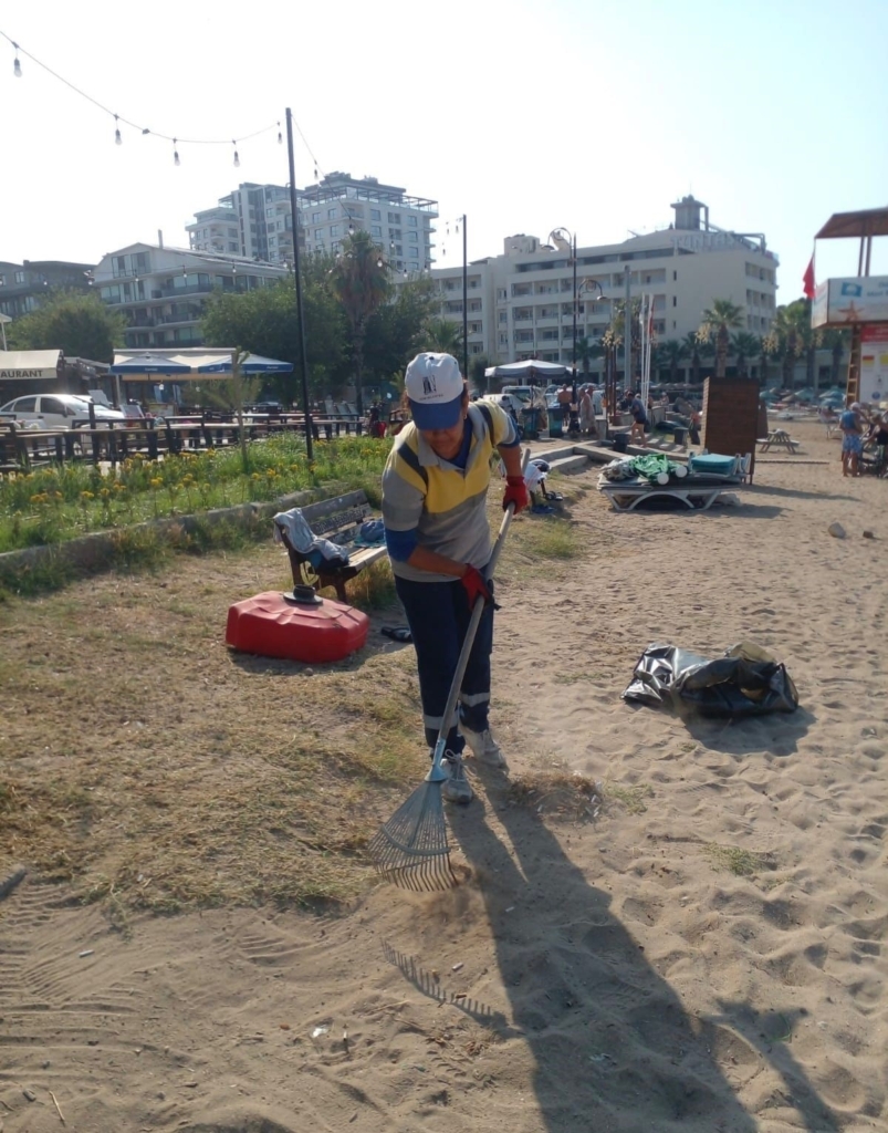 didim belediyesi sahil temizligini araliksiz surduruyor 1a1e45ccf26c