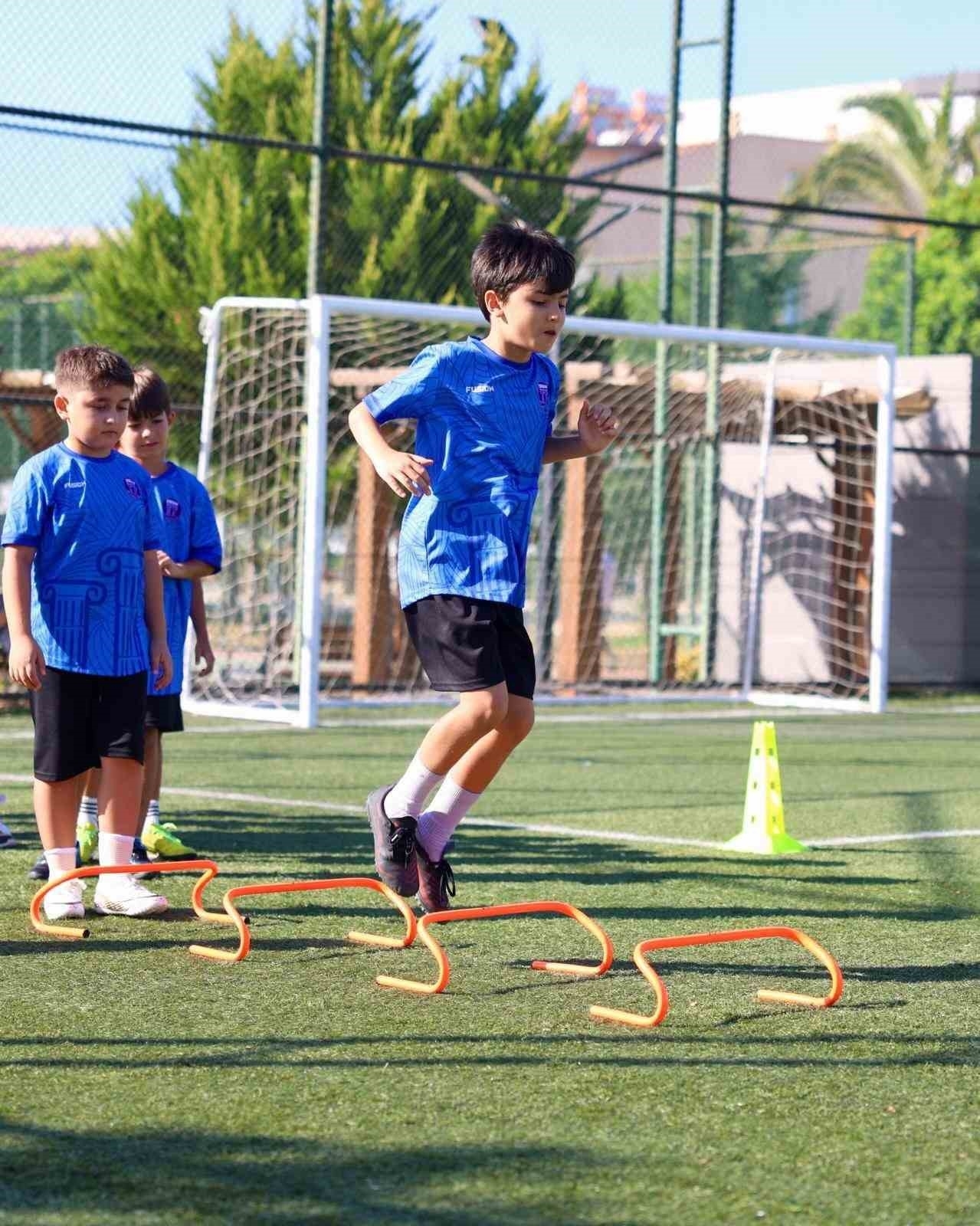 Didim Belediyesi yaz spor okulları sürüyor