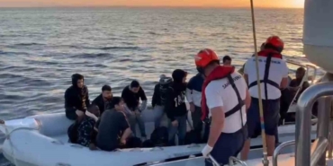 Didim’de 21 düzensiz göçmen kurtarıldı