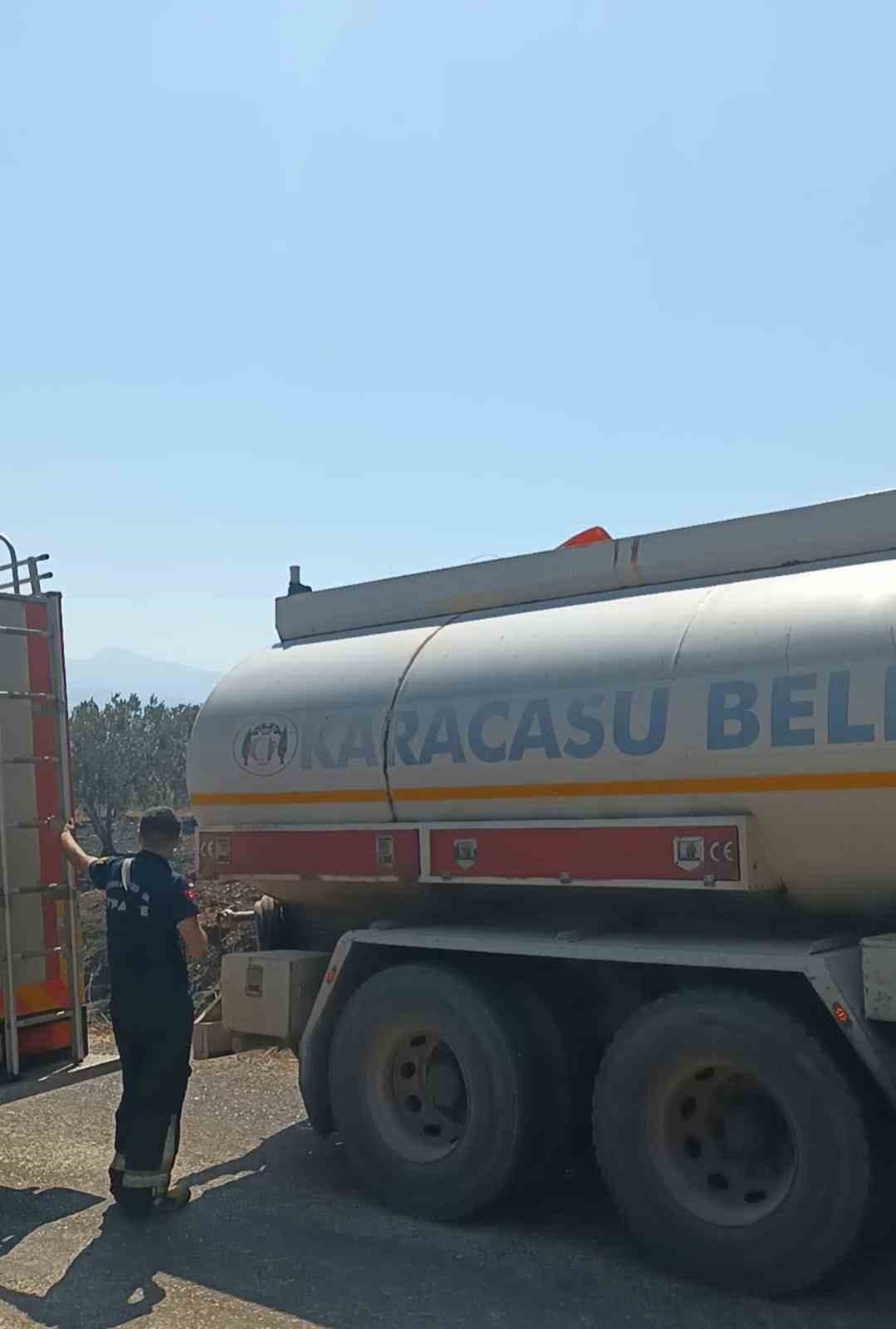 Karacasu’da tarım arazisi yandı, Başkan Büyükyapıcı uyardı