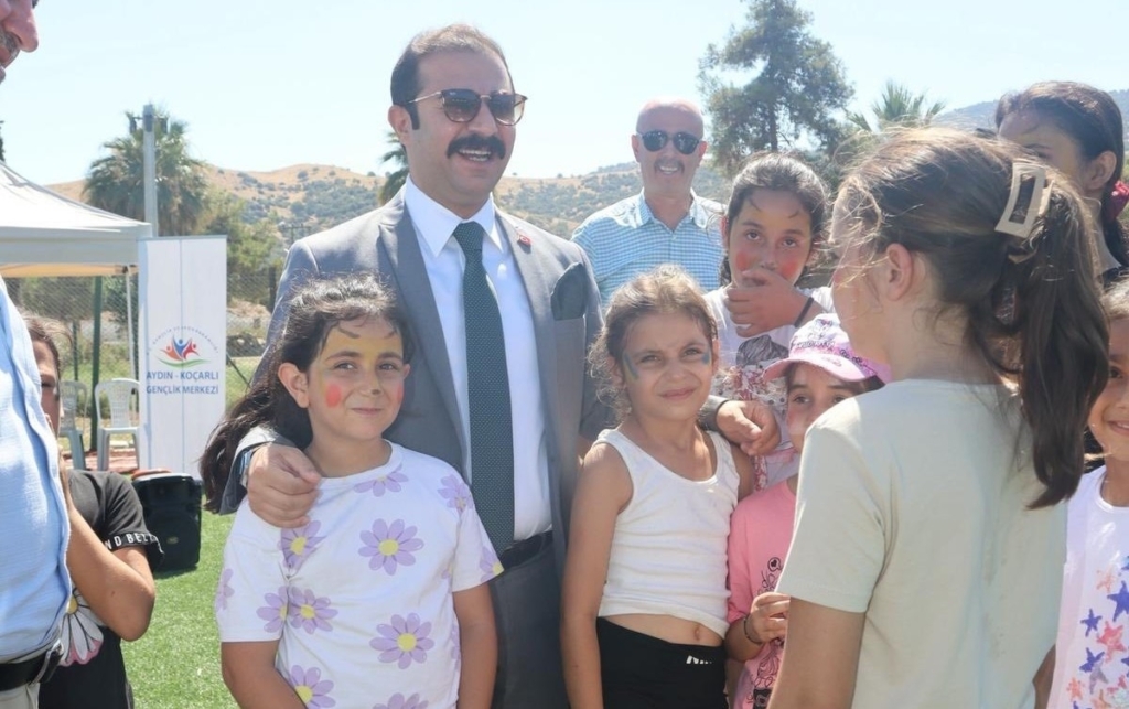kaymakam taskin yaz kuran kursu ogrencileriyle bulustu 189d0f5725b1