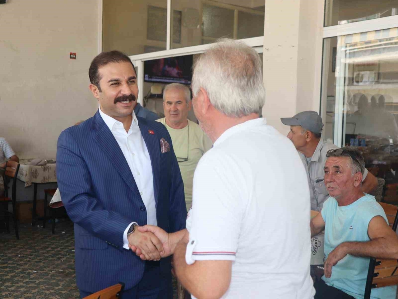 Koçarlı Kaymakamı Taşkın esnafın sorunlarını dinledi