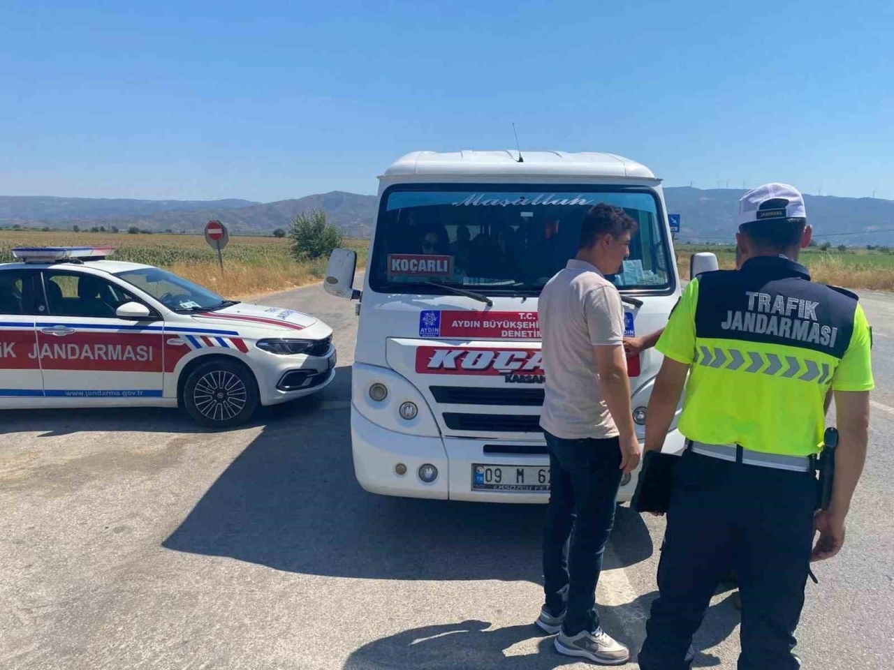 Koçarlı’da yolcu minibüsleri denetlendi