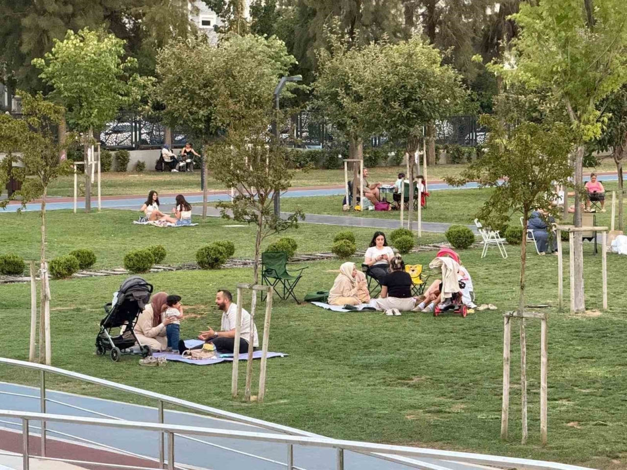 Mimar Sinan Parkı’na vatandaşlardan yoğun ilgi