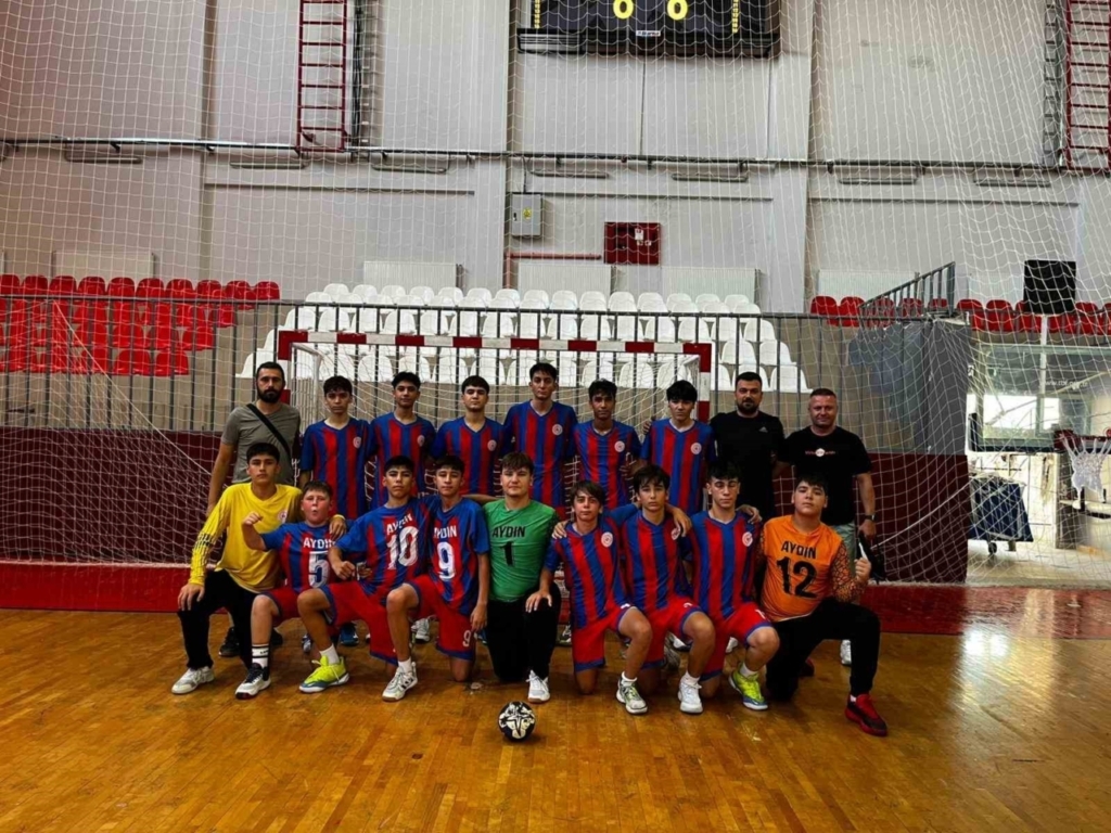 namaglup aydin analig hentbol takimi turkiye sampiyonasina yukseldi 78ba41dfeaa5