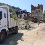 Nazilli Belediyesi’nden Arpaz Kalesi’nde temizlik çalışması 5 Nazilli Belediyesi’nden Arpaz Kalesi’nde temizlik çalışması