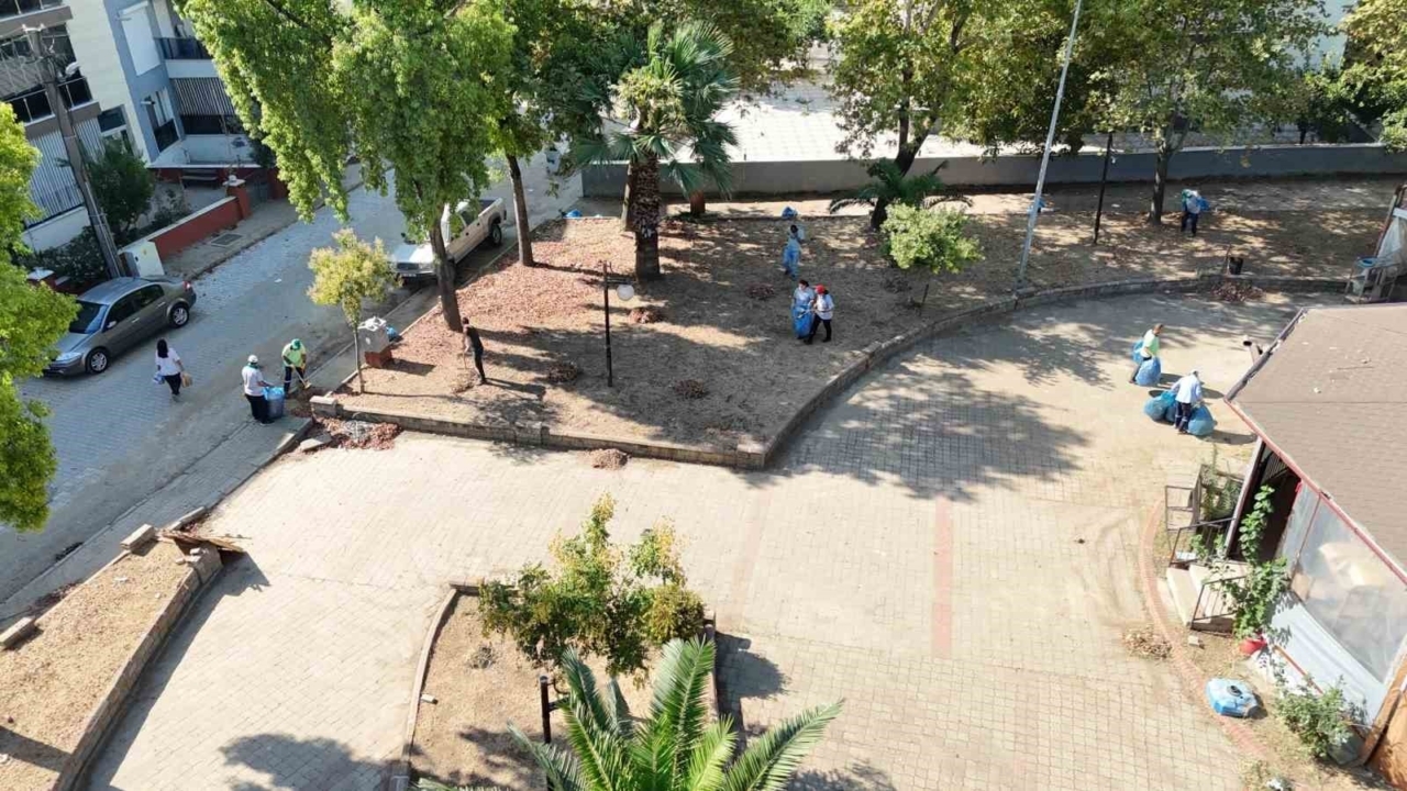 Nazilli Belediyesi’nden Sümer Mahallesi’nde bakım ve temizlik çalışması 9 Nazilli Belediyesi’nden Sümer Mahallesi’nde bakım ve temizlik çalışması