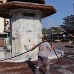 Nazilli meydanı temizilendi 2 Nazilli meydanı temizilendi