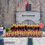 Nusaybinli çocuklar Kuşadası’nda ilk kez denizle buluştu 6 Nusaybinli çocuklar Kuşadası’nda ilk kez denizle buluştu