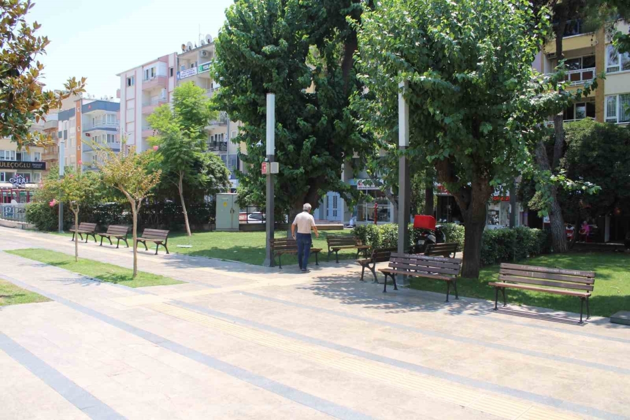 Sıcaklar arttı, sokaklar boş kaldı