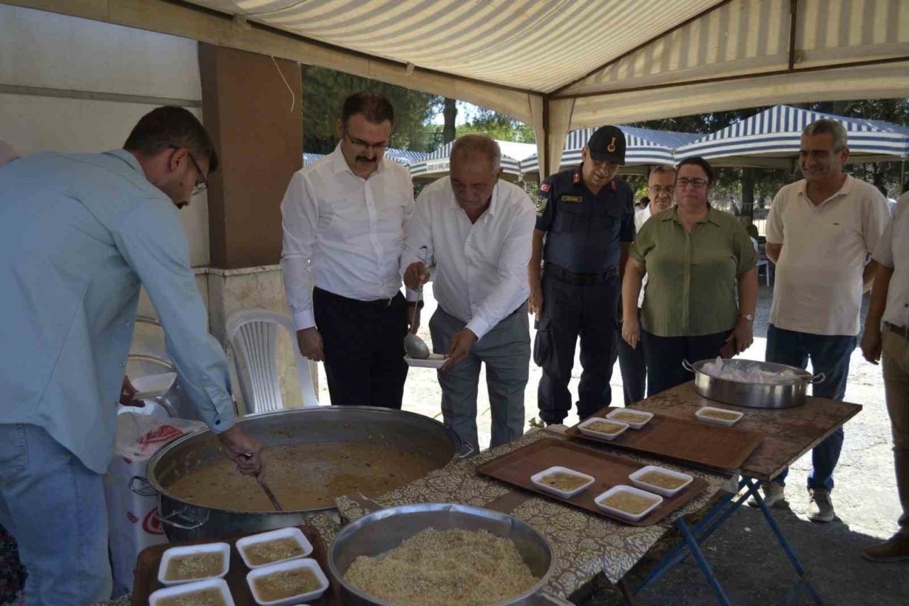 Sultanhisar Kaymakamlığı’ndan aşure hayrı
