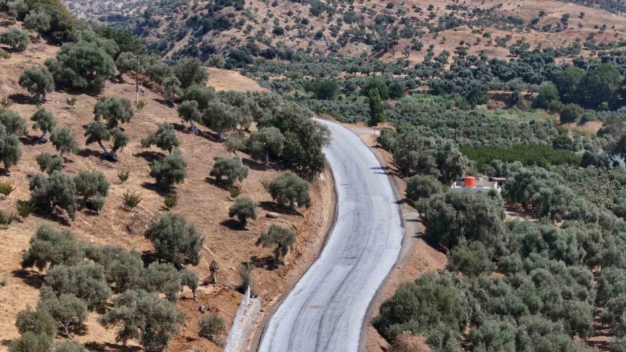 Sultanhisarlı muhtarlardan Başkan Çerçioğlu’na yol teşekkürü