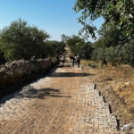 Yaykın Mahallesi’nde yol çalışmaları devam ediyor 3 Yaykın Mahallesi’nde yol çalışmaları devam ediyor
