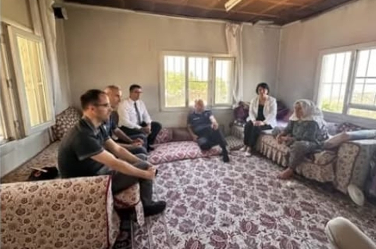 Yenipazar’da şehit aileleri ve gaziler unutulmadı 1 yenipazarda sehit aileleri ve gaziler unutulmadi 6a76b5d68f45