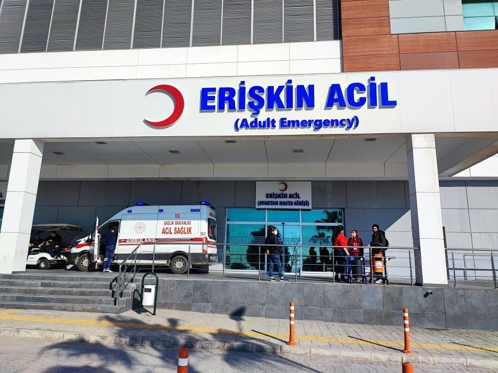 Efeler'de bıçaklı kavga! 1 kişi ağır yaralı 5 41141505 5ab5 4390 a943 8350294ba903