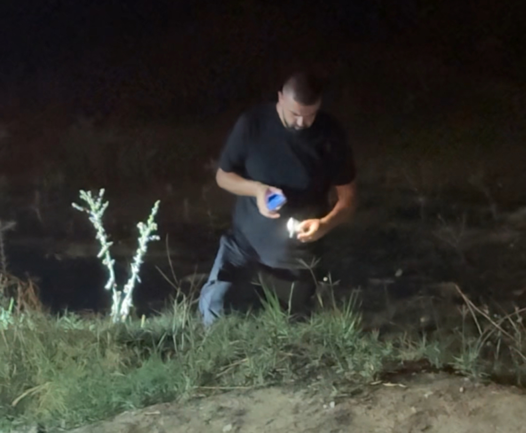 Polisi görünce paniklediler! Polis yol kenarından topladı 7 IMG 9575