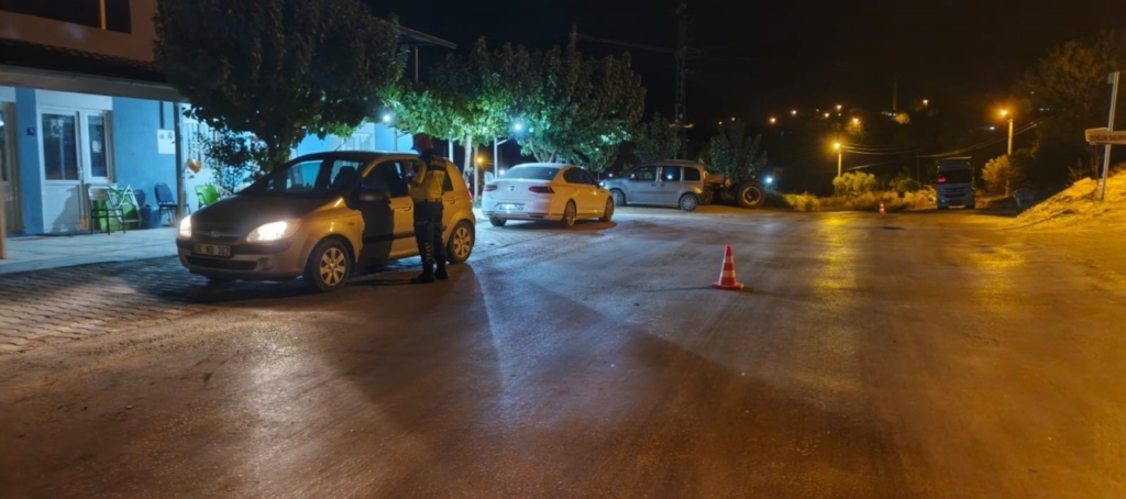 aydin jandarmasindan gece denetimi 214fbd38eb59