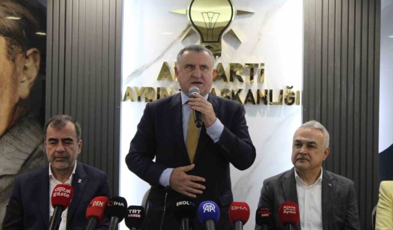 Bakan Bak: "Aydın, yapılan tesislerle beraber spor kenti olma yolunda hızla ilerliyor" 1 Bakan Bak: "Aydın, yapılan tesislerle beraber spor kenti olma yolunda hızla ilerliyor"