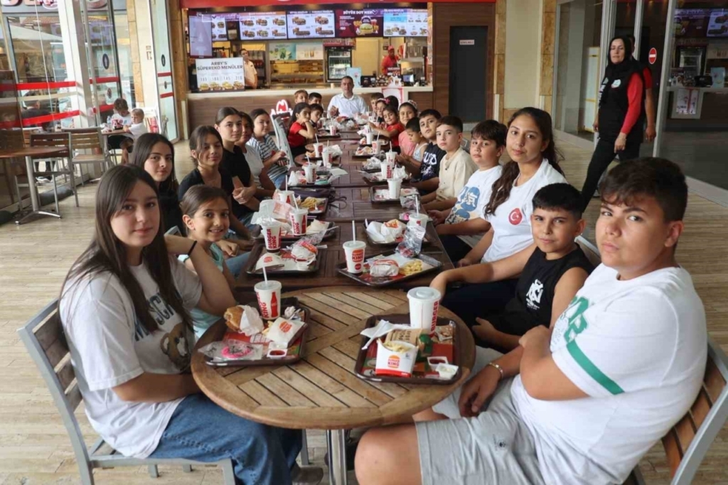 Koçarlı Belediye Başkanı Arıcı çocuklara verdiği sözü tuttu 2 baskan arici cocuklara verdigi sozu tuttu 8bc3c7262549