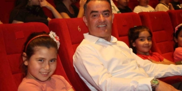 Koçarlı Belediye Başkanı Arıcı çocuklara verdiği sözü tuttu 6 Başkan Arıcı çocuklara verdiği sözü tuttu