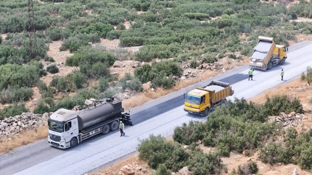 baskan cercioglu kirsal mahallelerde yol yenileme calismalarini surduruyor 04d5b8e0a278