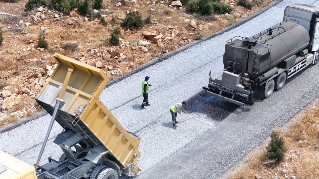 baskan cercioglu kirsal mahallelerde yol yenileme calismalarini surduruyor aa94f41d5916
