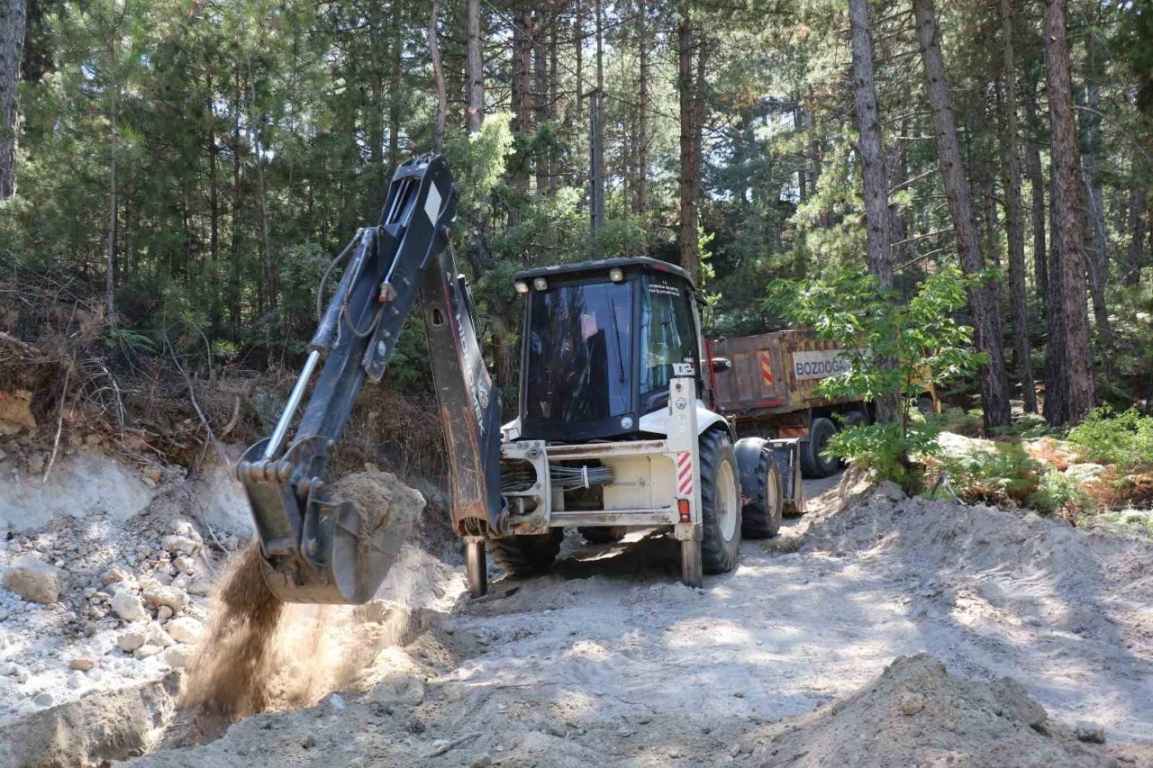 Bozdoğan’da yayla yollarında çalışma başlatıldı 12 Bozdoğan’da yayla yollarında çalışma başlatıldı
