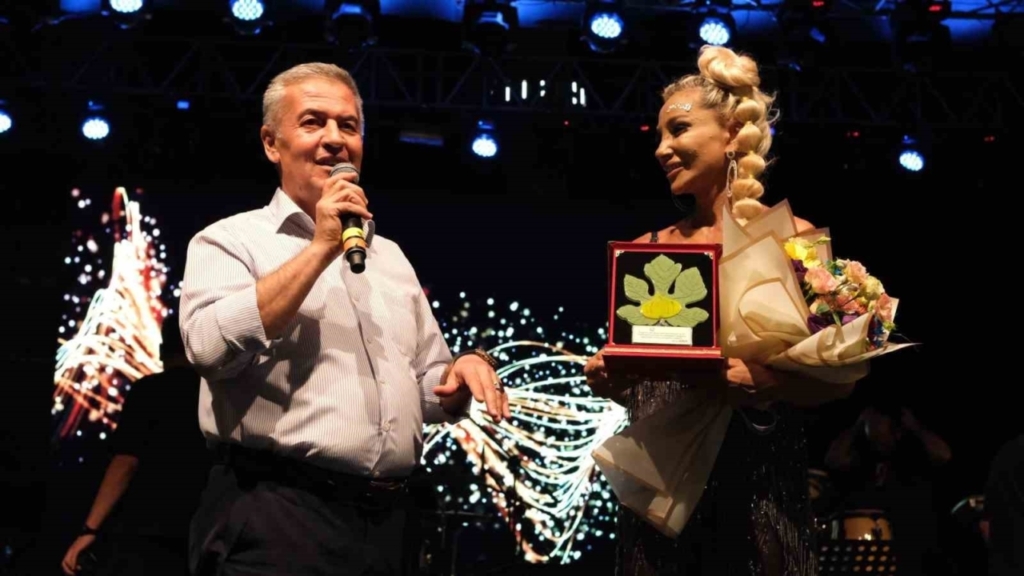 Buharkent’te incir tadında festival 3 buharkentte incir tadinda festival bc7272ef93bc