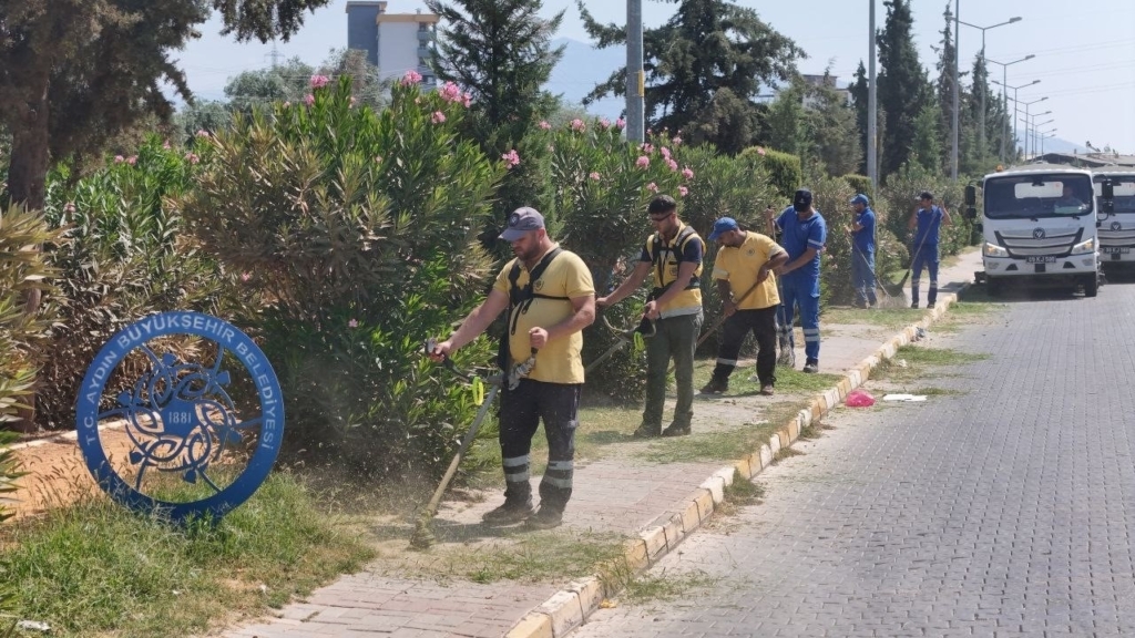 buyuksehir ekipleri nazillide temizlik ve peyzaj calismasi gerceklestirdi 528405a7d4ca