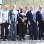 AKP'li Aydın Büyükşehir Belediyesi'nin ilk misafiri Bakan Bak oldu 7 Büyükşehir’in ilk misafiri Bakan Bak oldu
