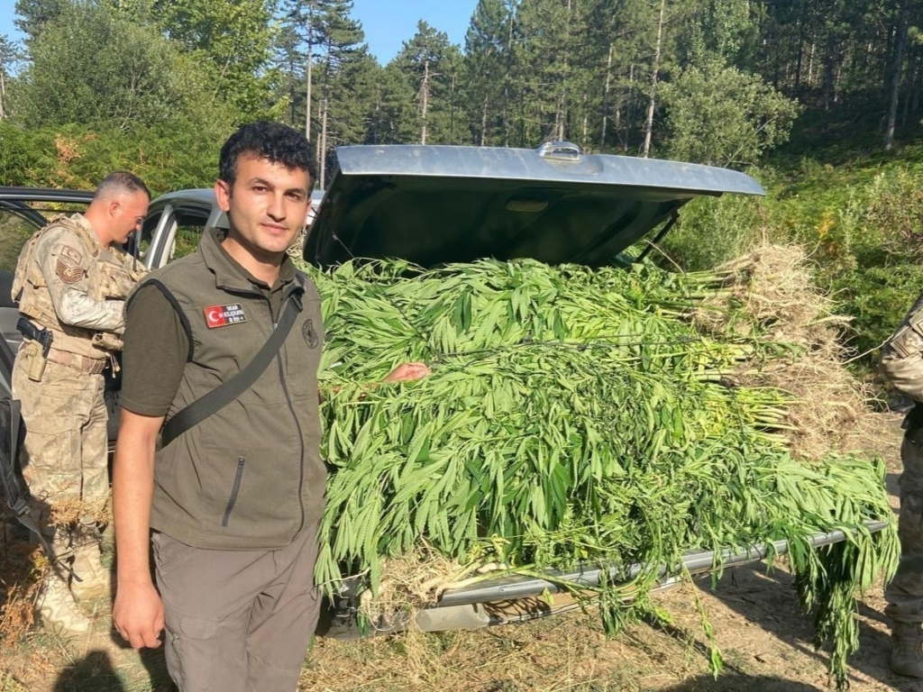 dokuz ayri suctan aranan sahis buharkentte yakalandi 8cb4401d35e3