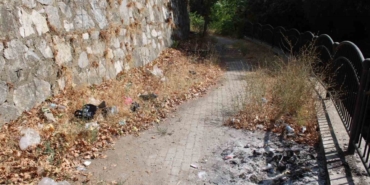 Efeler Belediyesi Pınarbaşı alt yolunu unuttu, yol çöplüğe döndü 5 Efeler Belediyesi Pınarbaşı alt yolunu unuttu, yol çöplüğe döndü