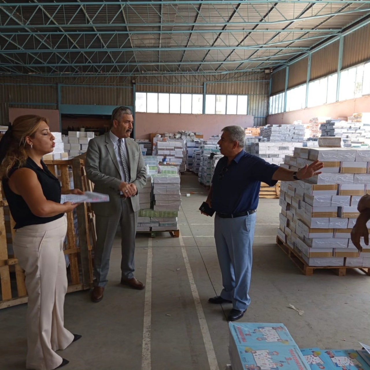 Efeler’de 65 bin ücretsiz ders kitabı dağıtılacak 10 Efeler’de 65 bin ücretsiz ders kitabı dağıtılacak