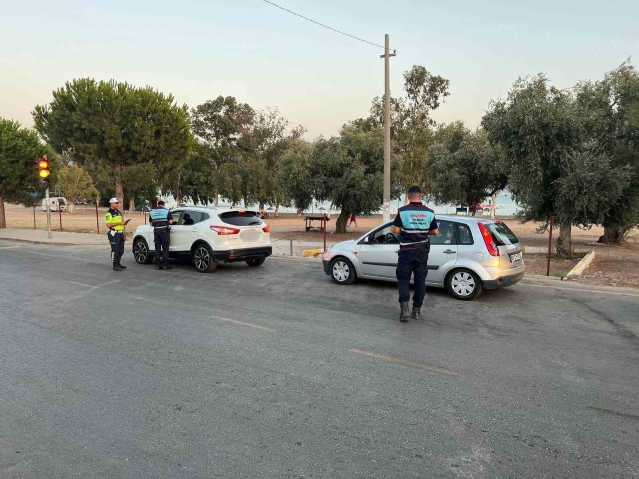 Aydın'da jandarmadan ‘Sıcak Nokta’ uygulaması 9 Aydın’da jandarmadan ‘Sıcak Nokta’ uygulaması