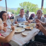 Mahalle sakinleri Geleneksel Köy Buluşması’nda bir araya geldi 8 Mahalle sakinleri Geleneksel Köy Buluşması’nda bir araya geldi