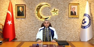 Aydın Adnan Menderes Üniversitesi Rektörü Kent’ten Tercih Çağrısı 40 Rektör Kent: "Çünkü biz, senin başarı hikayene inanıyoruz"