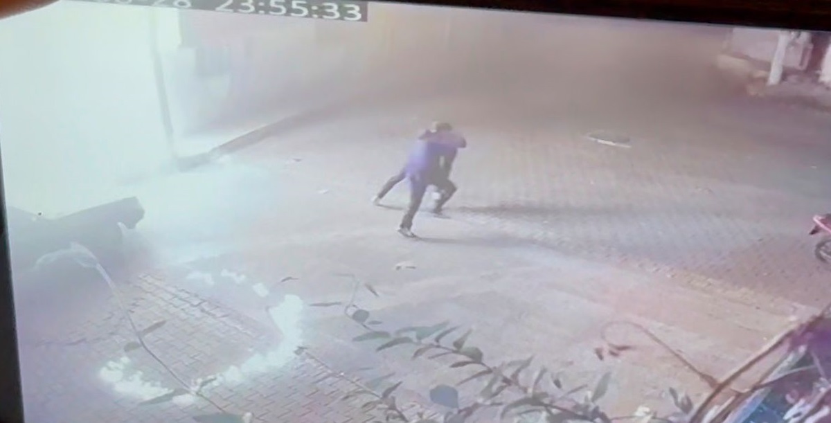 Aydın’da Kuaföre Molotoflu Saldırı