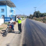 Trafik jandarmasından ‘Şok’ uygulama 1 Trafik jandarmasından ‘Şok’ uygulama
