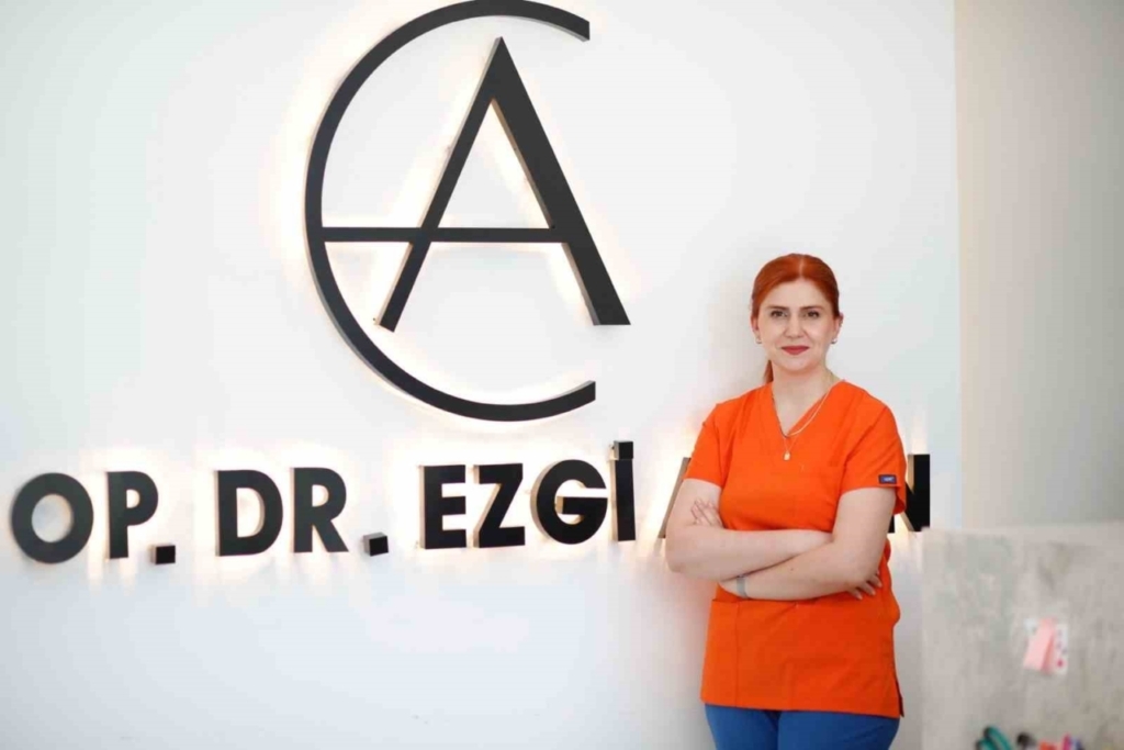 Uzmanlardan Yaz Uyarısı: Havuz Sonrası Enfeksiyon Riskine Dikkat 5 uzmanlardan kadinlara uyari serinlemek isterken vajinal enfeksiyona yakalanmayin bab56e265405