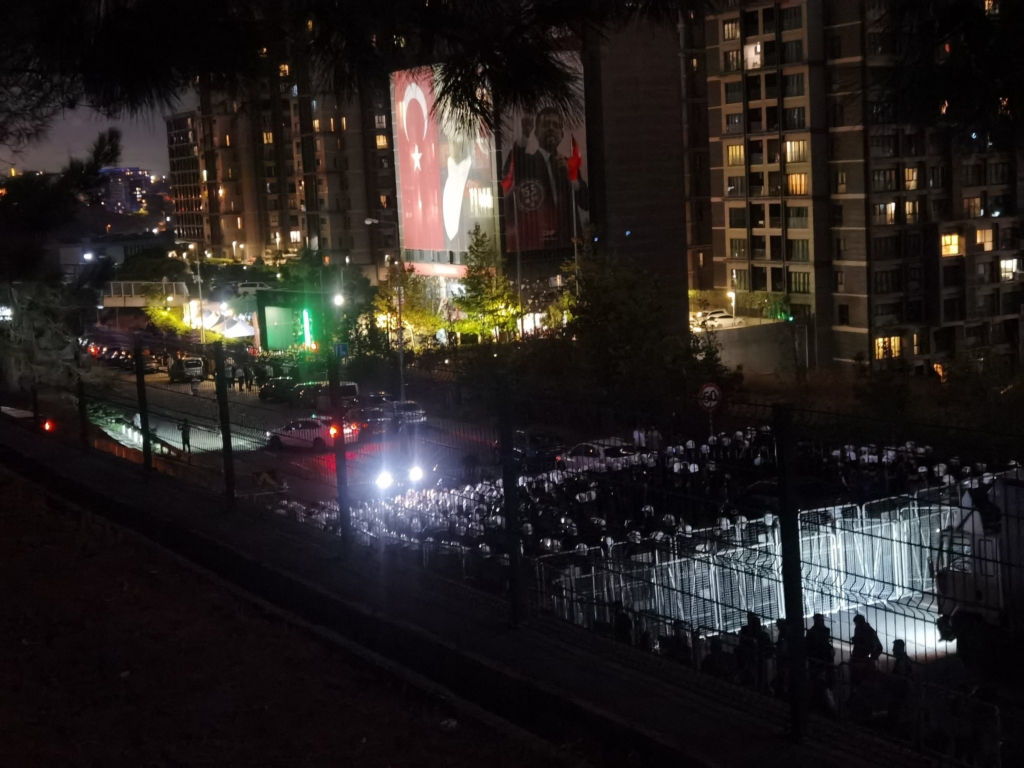 CHP'de Kayyım Krizi 5 CHP binasi
