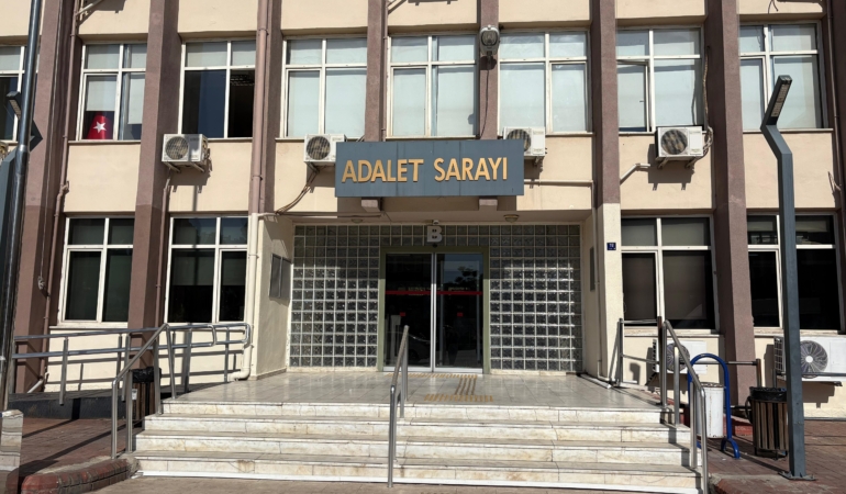 Aydın’da Cumhurbaşkanı Recep Tayyip Erdoğan’a hakaret eden 2 kardeşe ev hapsi cezası verildi 8 WhatsApp Image 2025-09-03 at 16.58.27 (1)