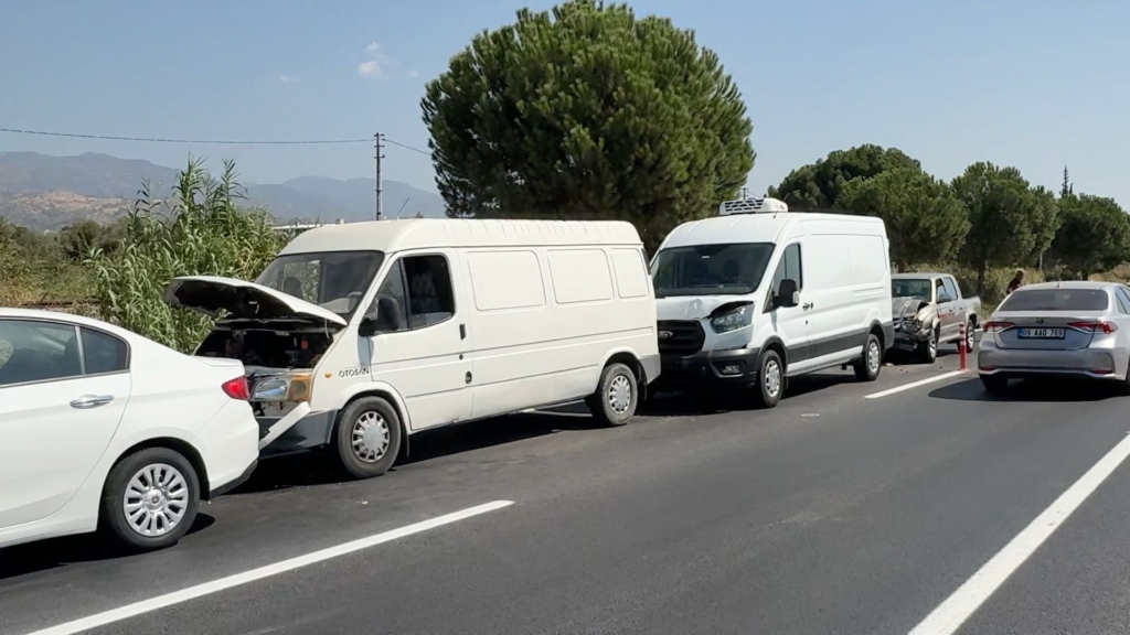 Zincirleme kaza: anne ve bebeği yaralı 3 WhatsApp Image 2025 09 13 at 13.07.22 1