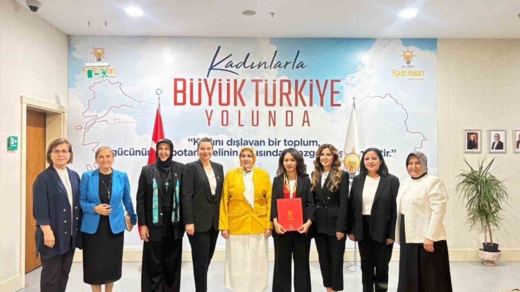 ak parti aydin il kadin kollati baskanligina edremit atandi d3276aeaddf9